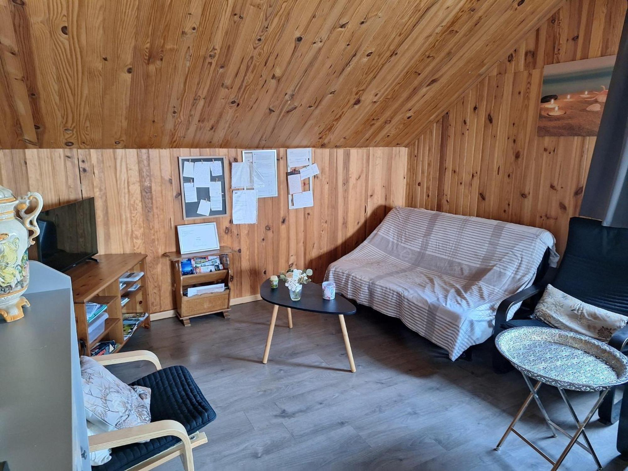 Cozy Apartment In Paliseul With Garden Carlsbourg Esterno foto
