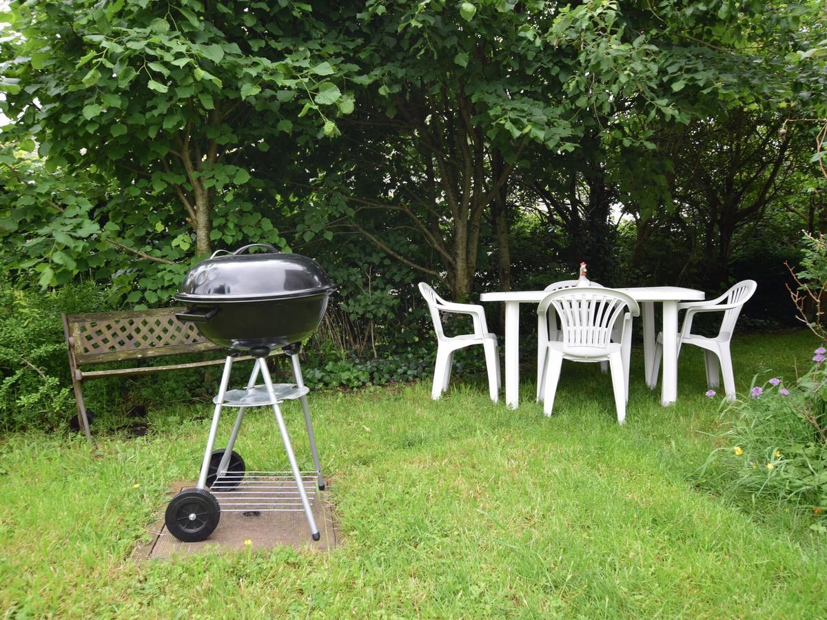 Cozy Apartment In Paliseul With Garden Carlsbourg Esterno foto