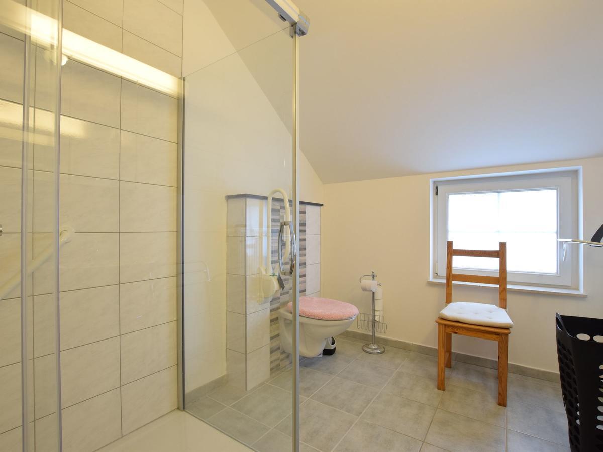 Cozy Apartment In Paliseul With Garden Carlsbourg Esterno foto