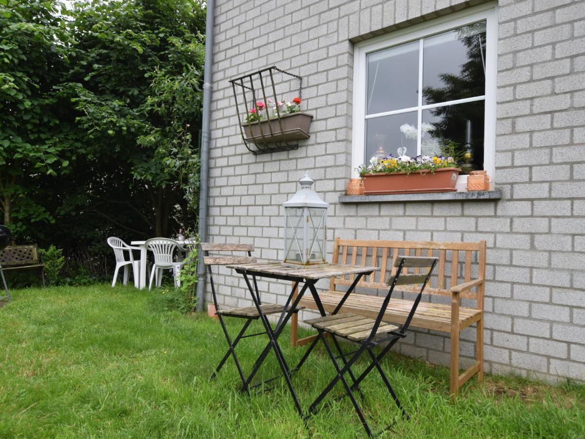Cozy Apartment In Paliseul With Garden Carlsbourg Esterno foto